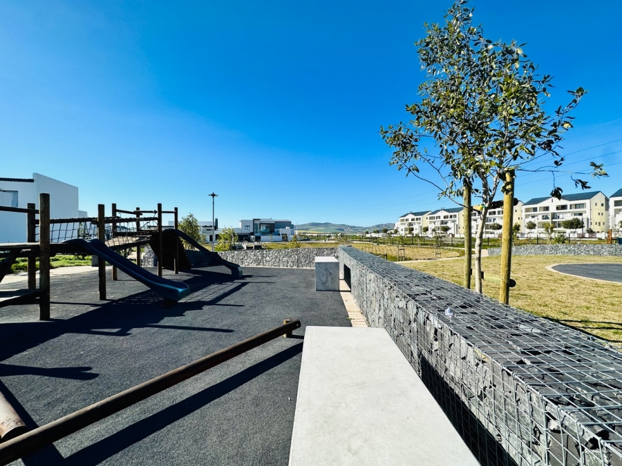 4 Bedroom Property for Sale in Sandown Western Cape